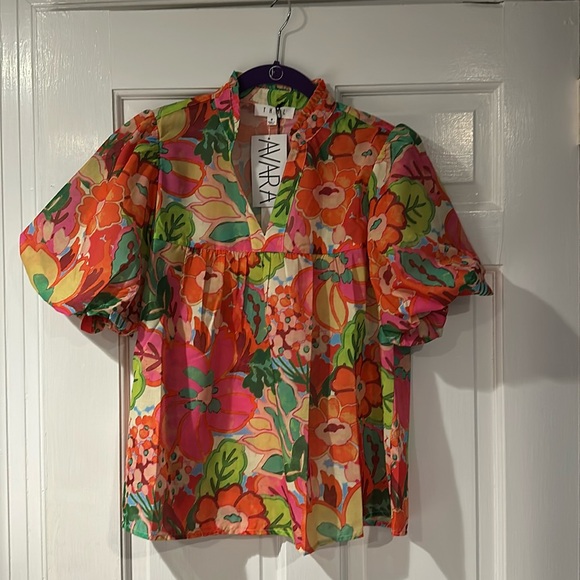 Avara Kourtney Top size small - Picture 2 of 4